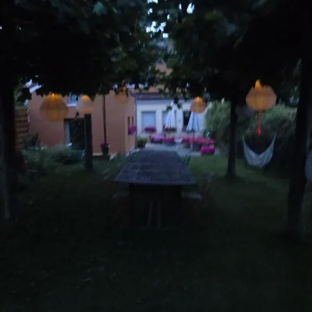 Bed & Breakfast Beatrice's Gardens Nivelles