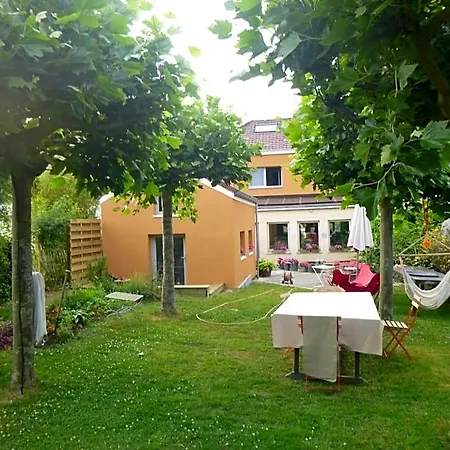 Beatrice's Gardens לינה וארוחת בוקר